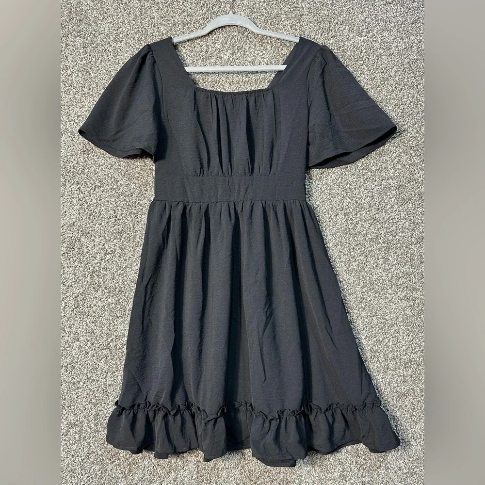 NWOT Square Neck Flutter Sleeve Cottagecore Smocked Dress Size Small - Picture 4 of 6